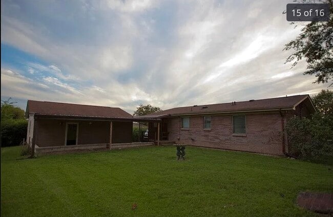 Building Photo - 107 Clifton Ct