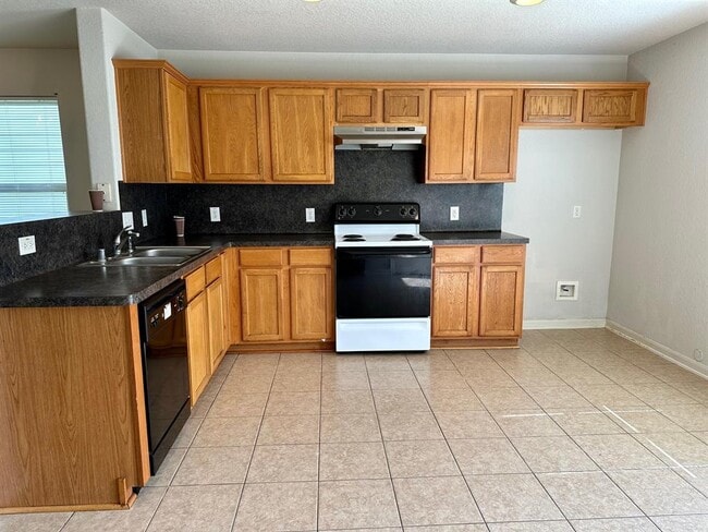 Building Photo - 13231 Ridgewood Knoll Ln