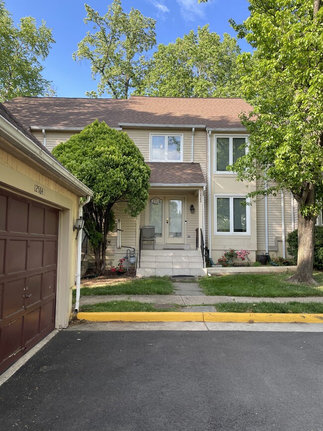 Building Photo - 12582 Garland Tree Ct