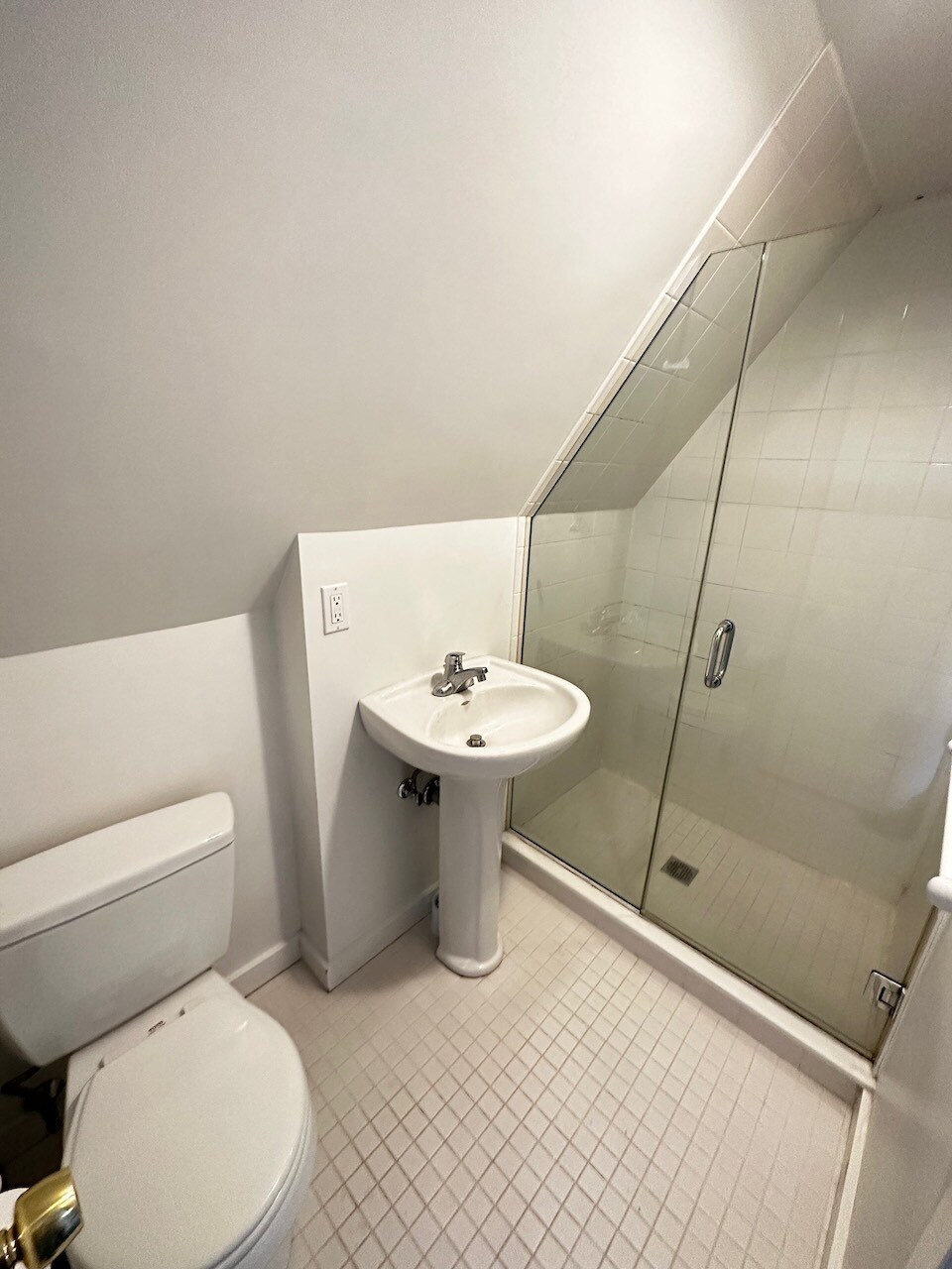 Building Photo - 53 Hopedale