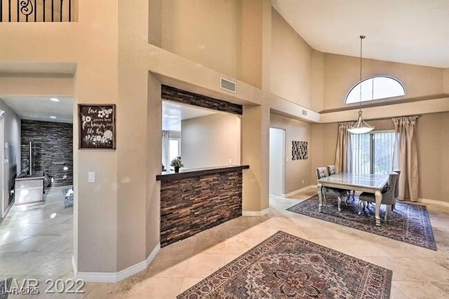 Building Photo - 371 Placer Creek Ln