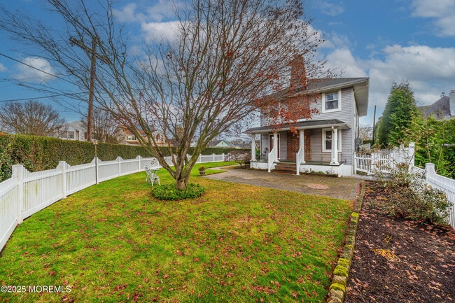 Building Photo - 146 Bath Ave