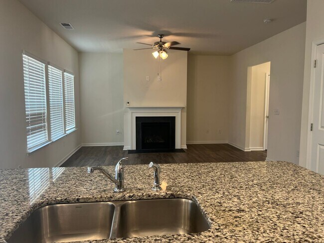 Building Photo - 181 Wanderlust Ct