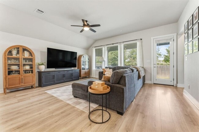 Building Photo - 4505 Post Loop