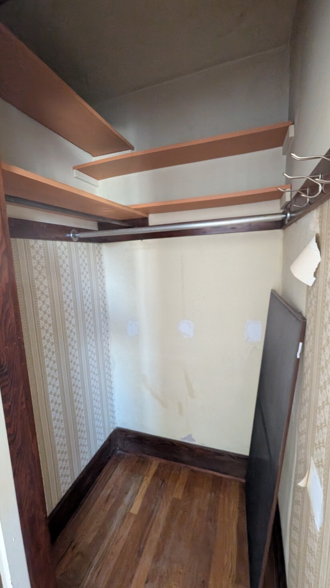 Bedroom 2 closed - 3114 19th Ave S