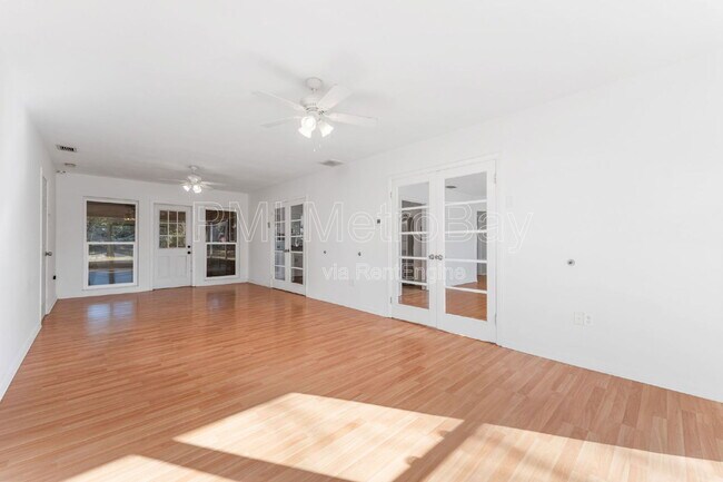 Building Photo - 6303 Delaware Ave