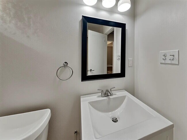 Building Photo - 14036 Stardust Ln
