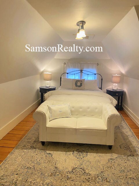 Building Photo - 38 Keene St