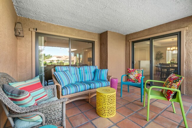 Building Photo - 82 Conejo Cir