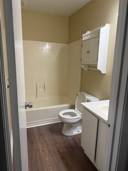 Building Photo - 3062 Destin Cir
