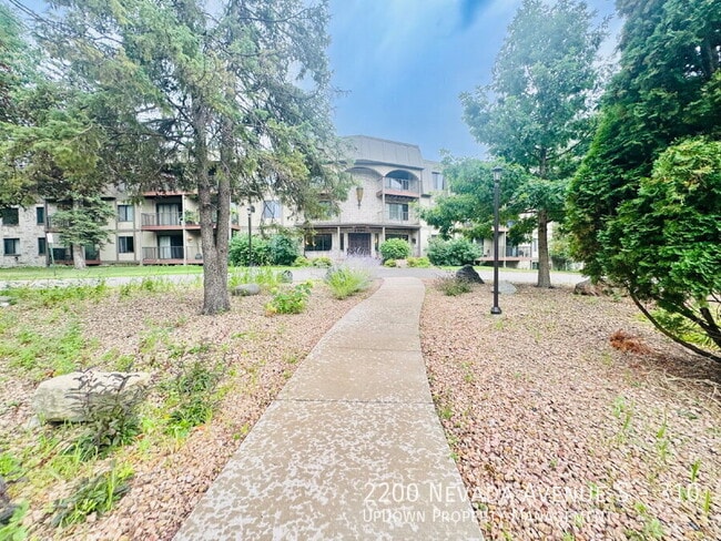 Building Photo - 2200 Nevada Ave