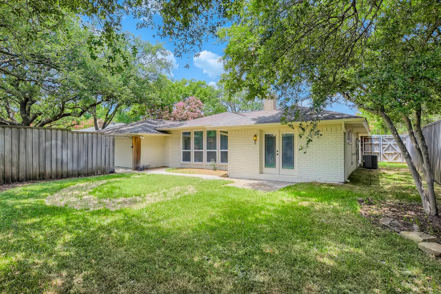 Building Photo - Welcoming single-story Plano home near Lib...