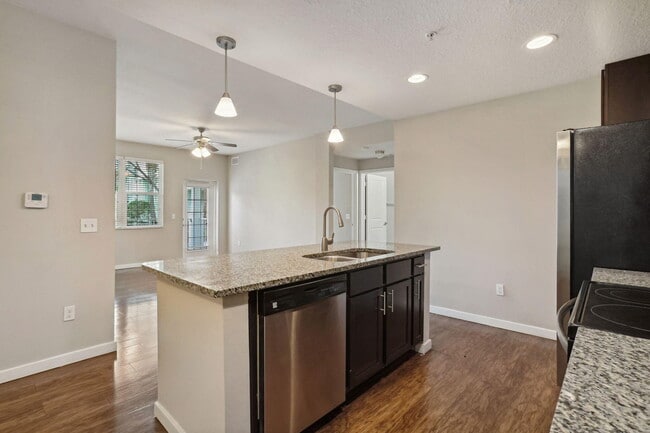 Building Photo - 3611 High Ridge Rd