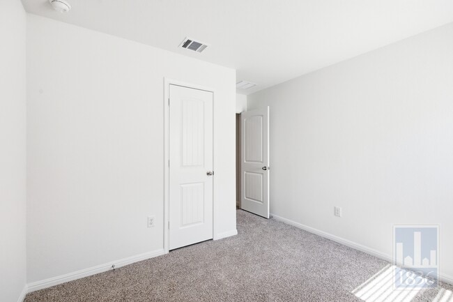 Building Photo - 1832 Buntline Hitch Dr