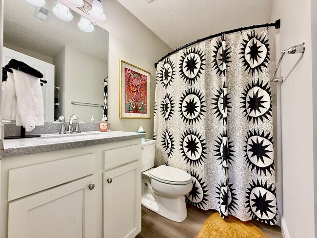 Building Photo - 224 Taylor Dr