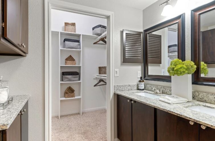 Building Photo - 7575 Gosling Rd