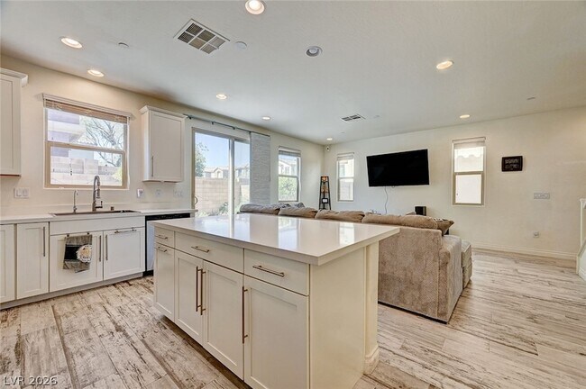 Building Photo - 6363 Amelia Ridge Ave