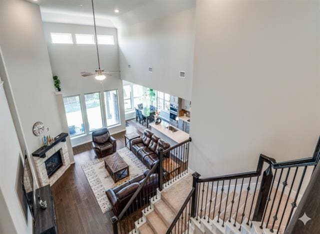 Building Photo - 2112 Creekbluff Ct