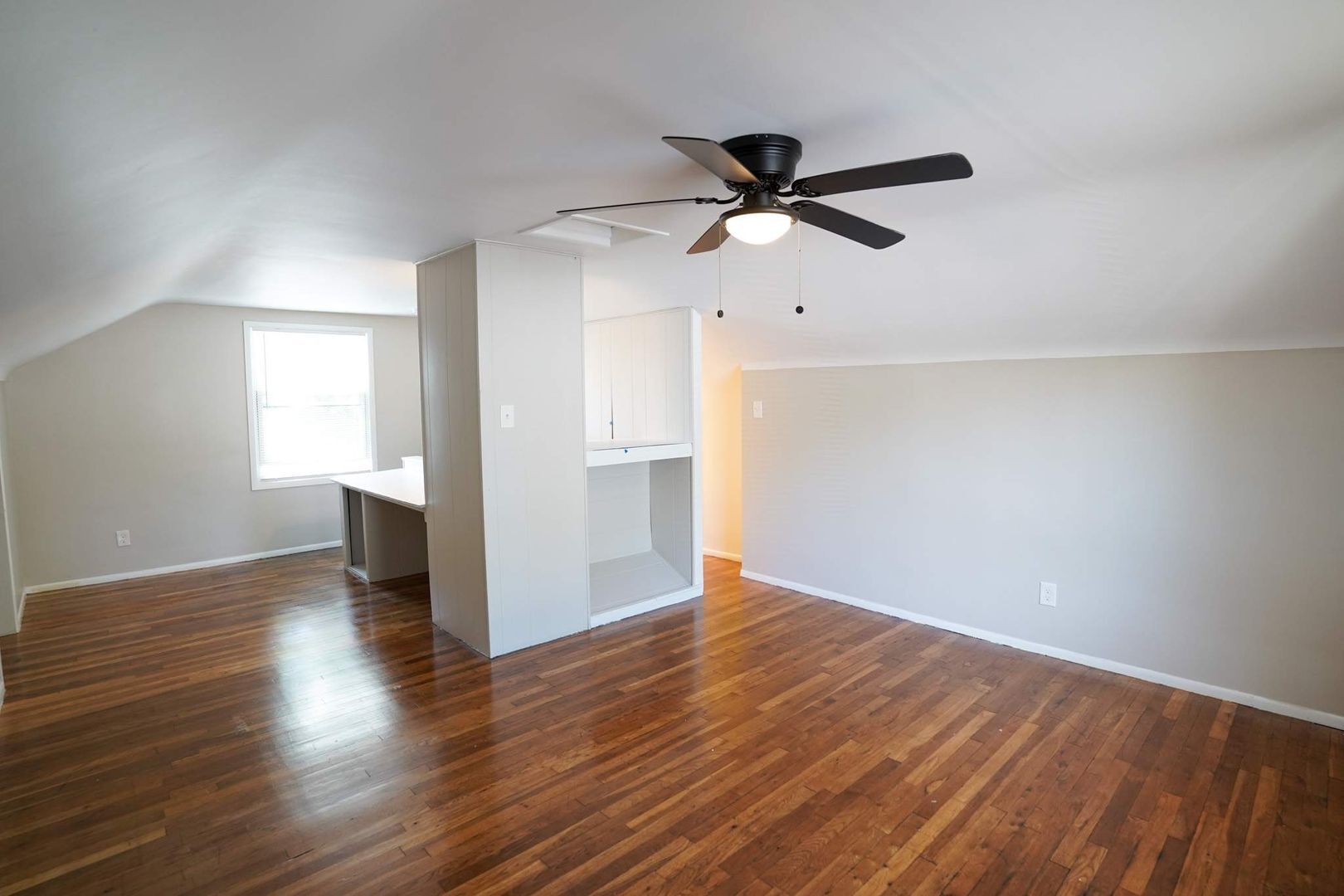 Building Photo - Fully Renovated 3-Bedroom Home – Move-In R...