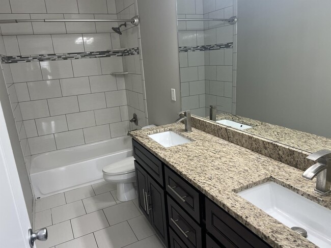 Building Photo - 3272 Rockhaven Ave