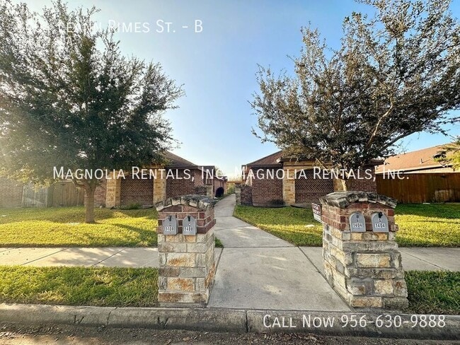 Primary Photo - 2 bed 2 bath in Edinburg