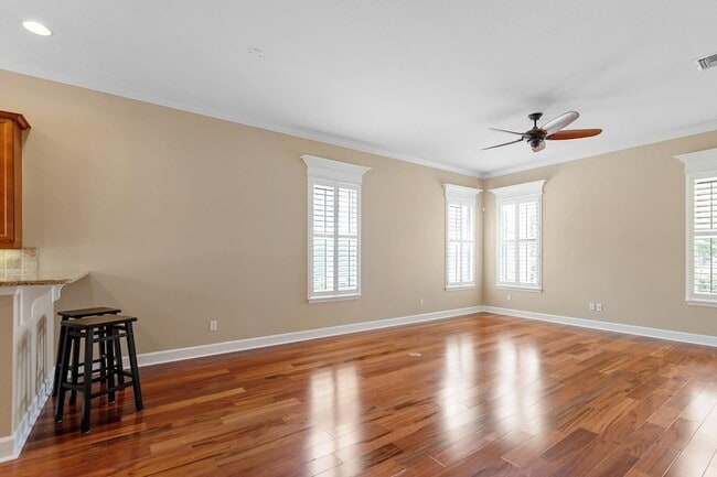 Building Photo - 4244 Grove Park Dr