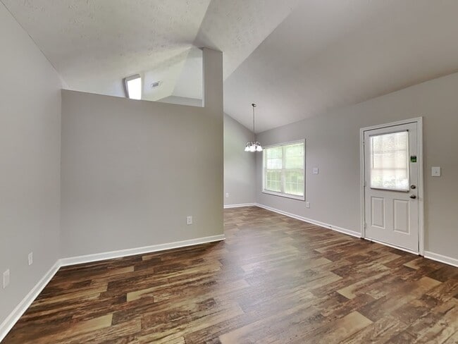 Building Photo - 9194 Jefferson Village Dr SW