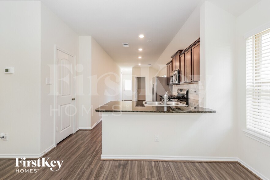 Building Photo - 23735 Woodgreen Terrace Dr