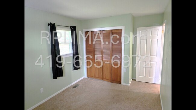 Building Photo - 1738 Bermuda Dr