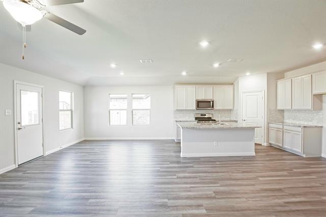 Building Photo - 625 Hidden Cove Dr