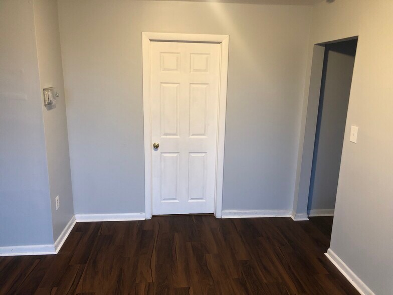 Building Photo - 163 Union Ave