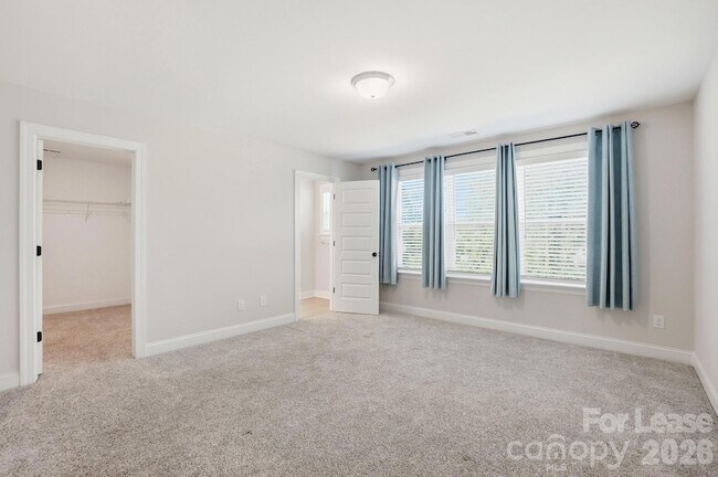 Building Photo - 6532 Wildbrook Dr