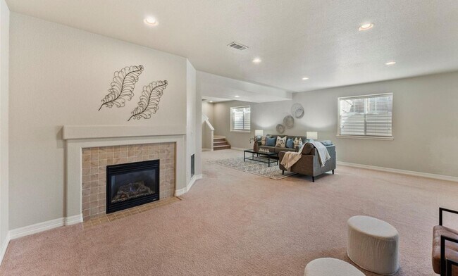Building Photo - Cordera Home within walking to D20 Schools...