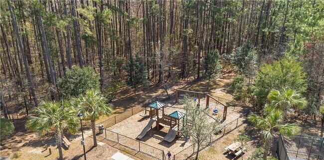 Building Photo - 167 Benelli Dr
