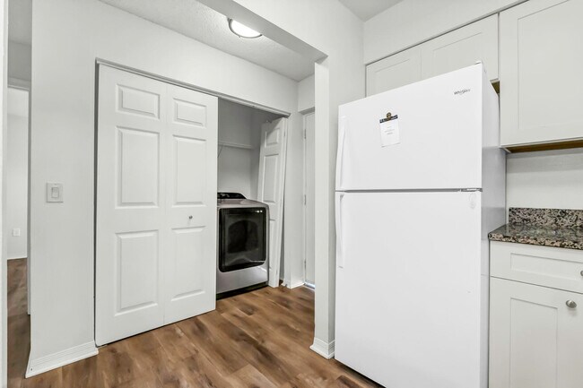Building Photo - 4276 Calinda Ln