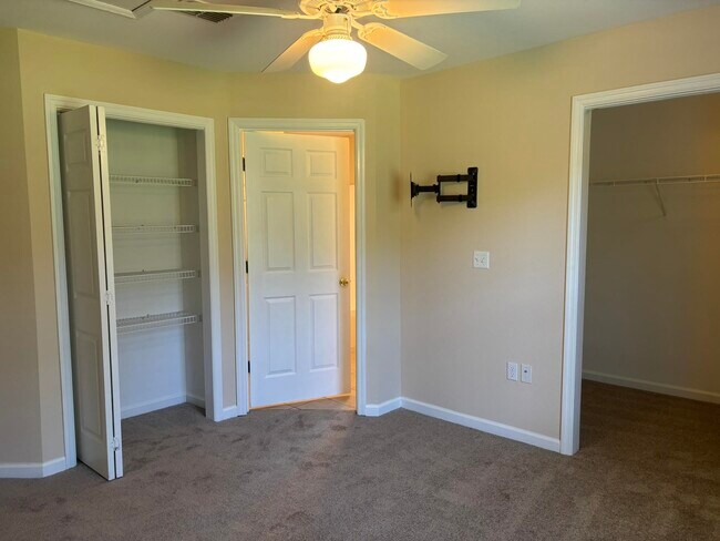 Building Photo - 4434 Gearhart Rd