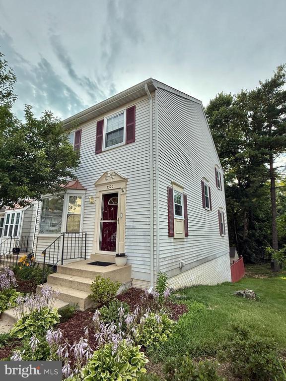 Building Photo - 5500 Woodlawn Manor Ct