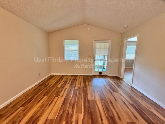 Building Photo - 2641 Sam Houston Pl