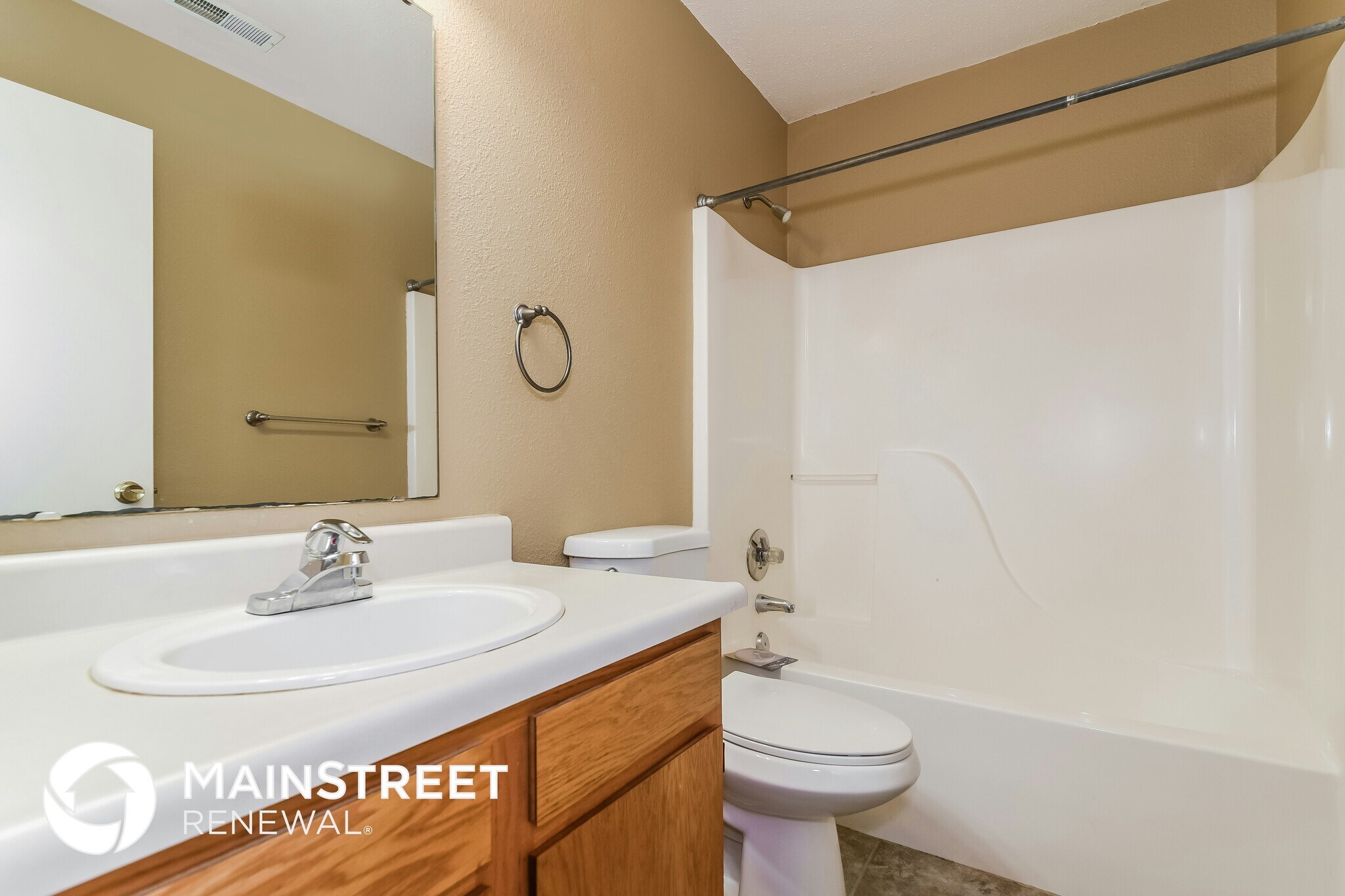 Building Photo - 4206 Village Trace Blvd