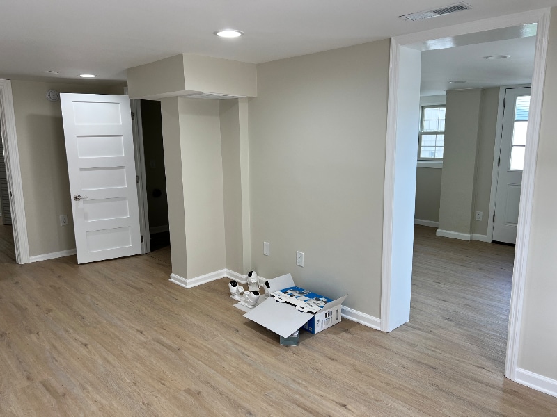 Building Photo - 215 E 24th Ave