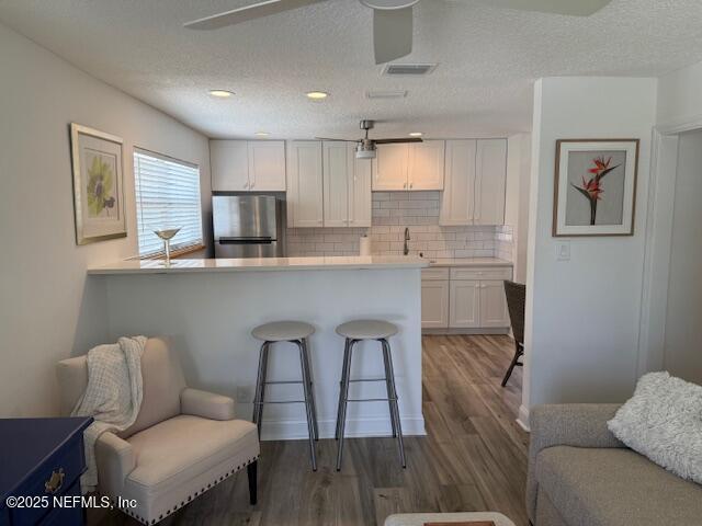 Building Photo - 870 Sailfish Dr E