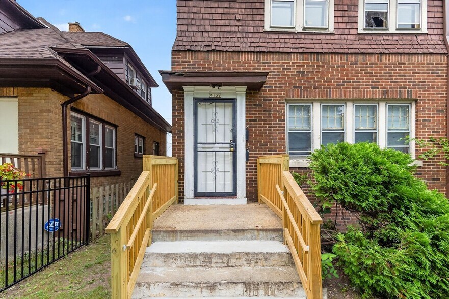 Building Photo - 4139 N 22nd St