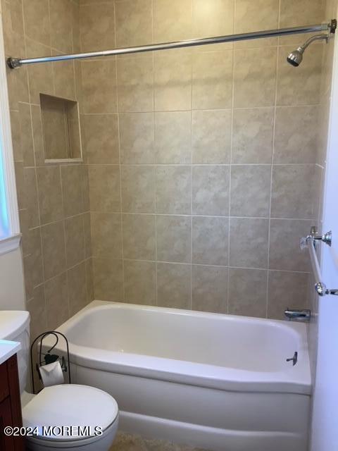 Tub/shower - 1808 Binnacle Rd