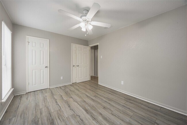 Building Photo - 13010 Worthington St