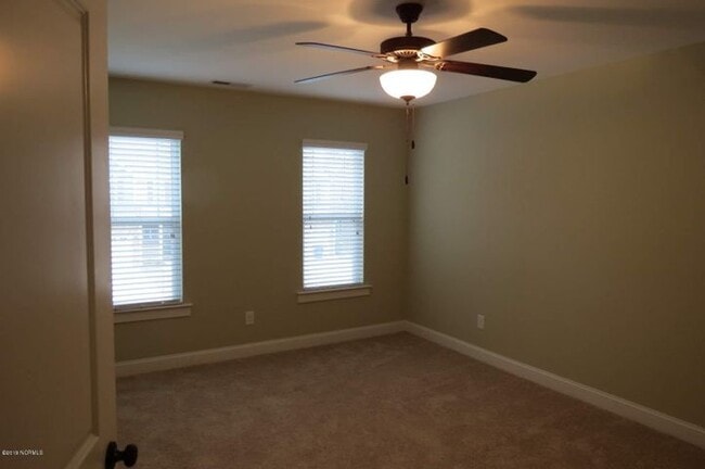 Building Photo - 1805 Fox Den Way