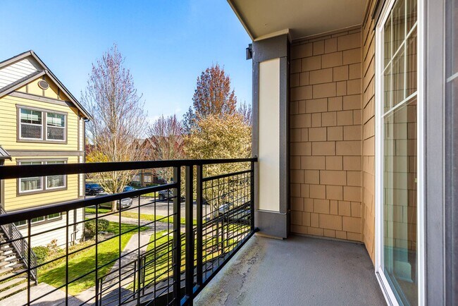 Building Photo - 7123 Shinkle Pl SW