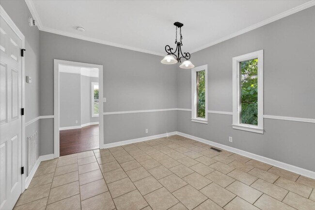 Building Photo - 3 Bedroom 2 1/2 Bath Pet Friendly Home For Rent In Rudolphtown Subdivision!