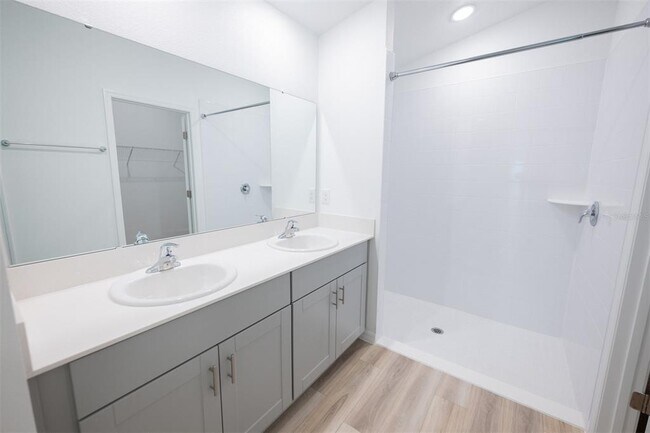 Building Photo - 4124 River Beacon Blvd