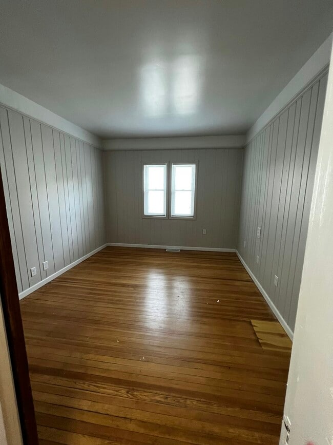 Building Photo - 5119 Norway Dr