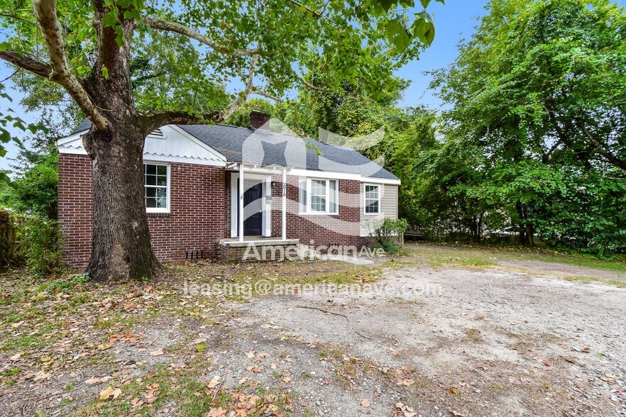 Building Photo - 2016 Holt Dr